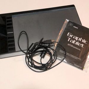 UGEE graphic tablet